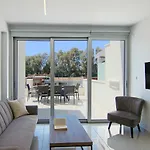 Phaedrus Living