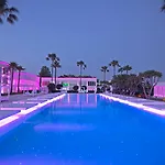 So White Beach Resort