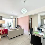 Sun Julz Apartments On The Beach
