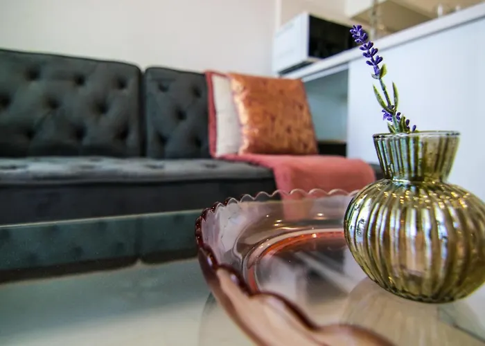 Phaedrus Living: Seaview Onyx Flat Lighthouse 48