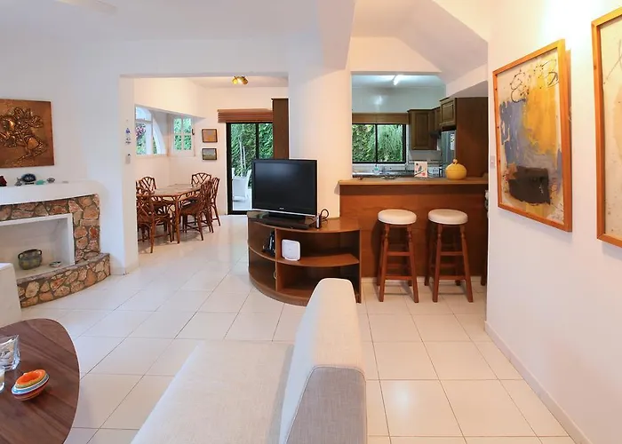 Green Bay Villa