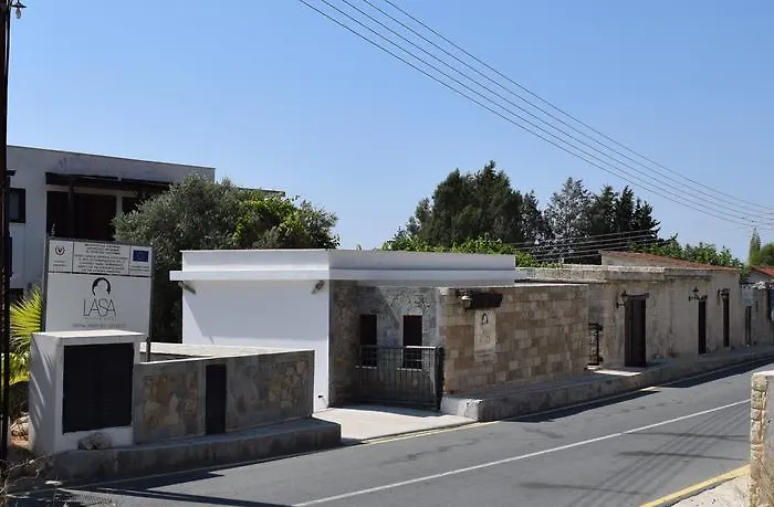 Lasa Heights Hotel