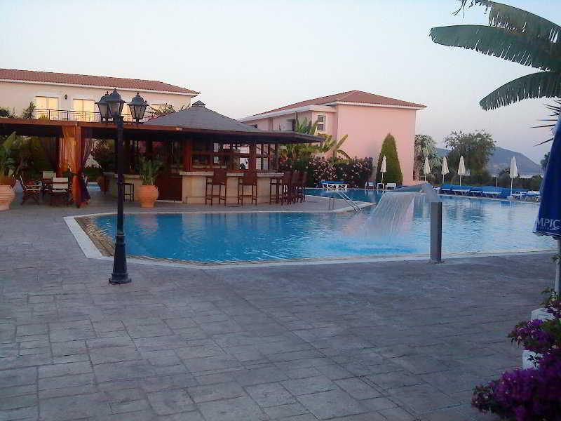 Akamanthea Holiday Village Paphos