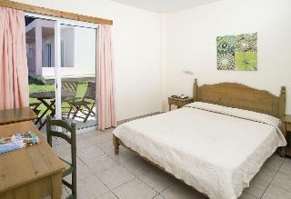 Akamanthea Holiday Village 4* Paphos