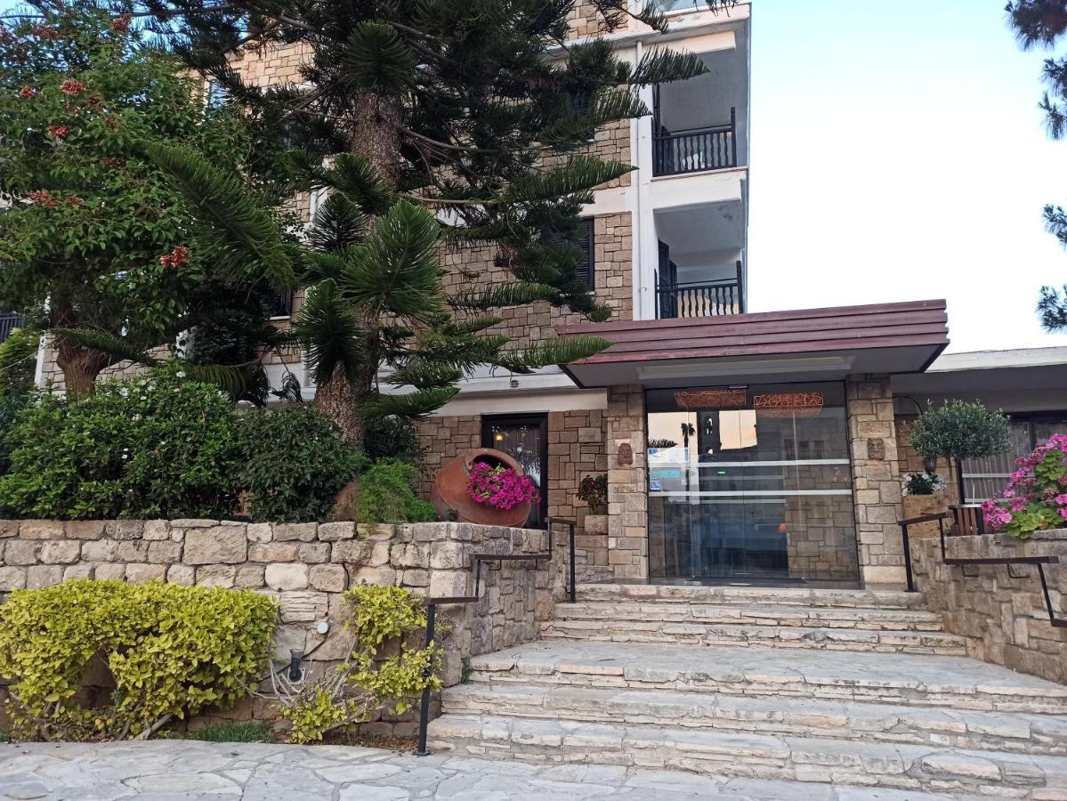 Hotel Dionysos 3*