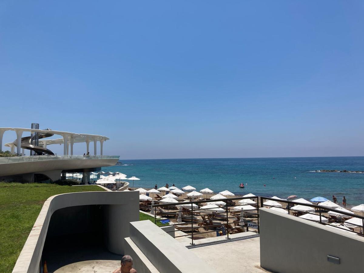 Sun Julz On The Paphos