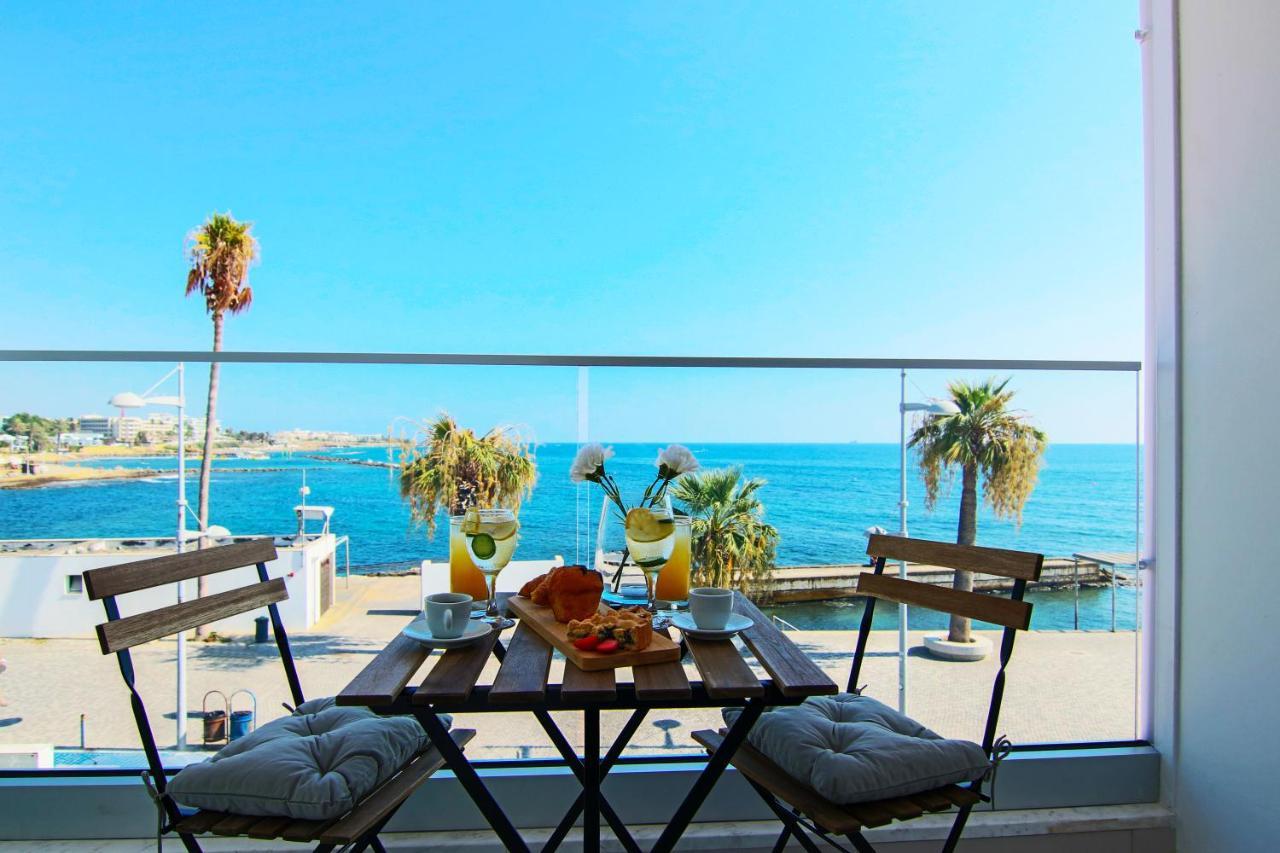 Apartment Phaedrus Living: Seaview Onyx Flat Lighthouse 48