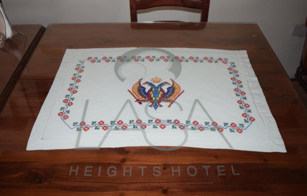 Hotel Heights
