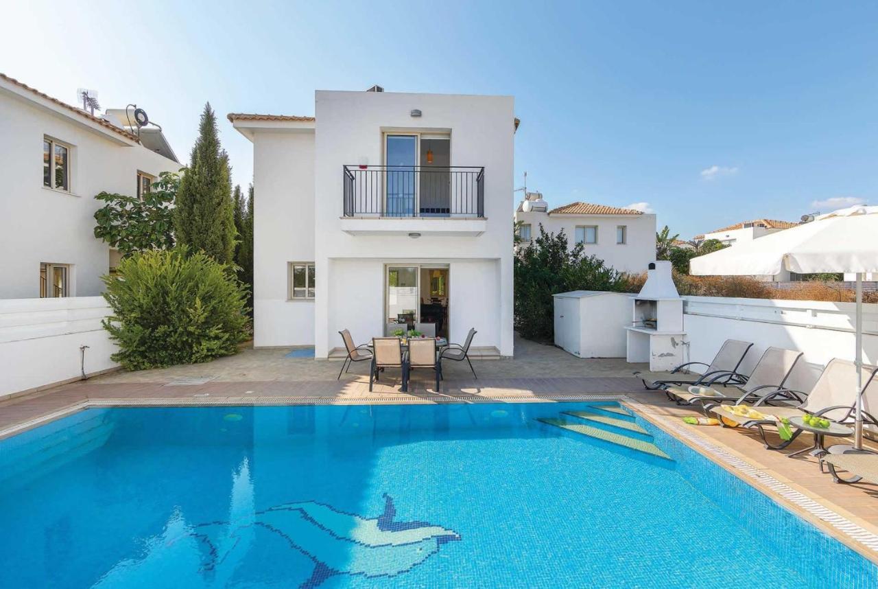 Laura Palm Villa *