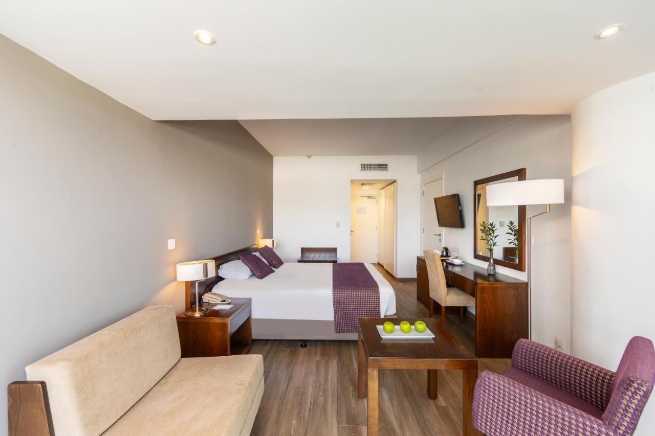 Hotel Crystal Springs