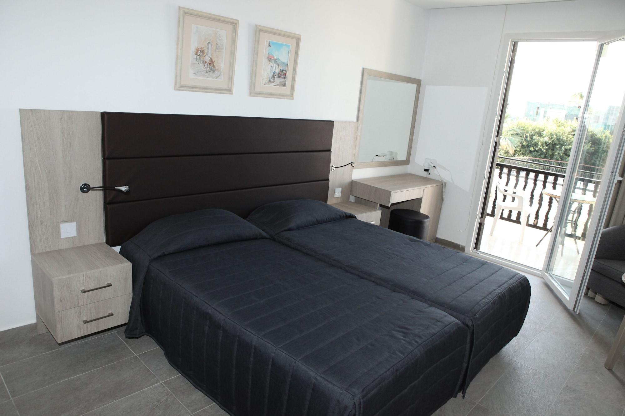 Hotel Dionysos 3*