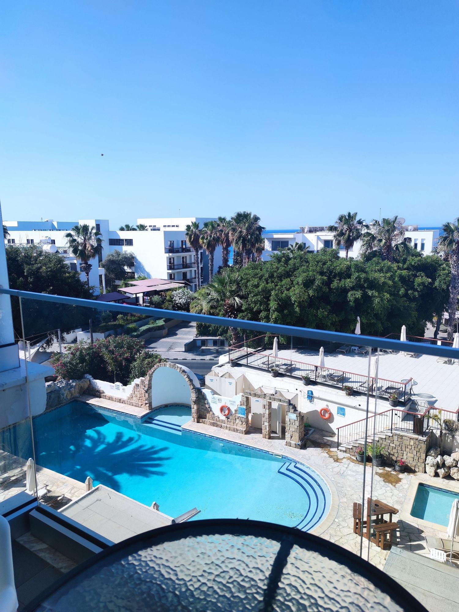 Dionysos 3* Paphos
