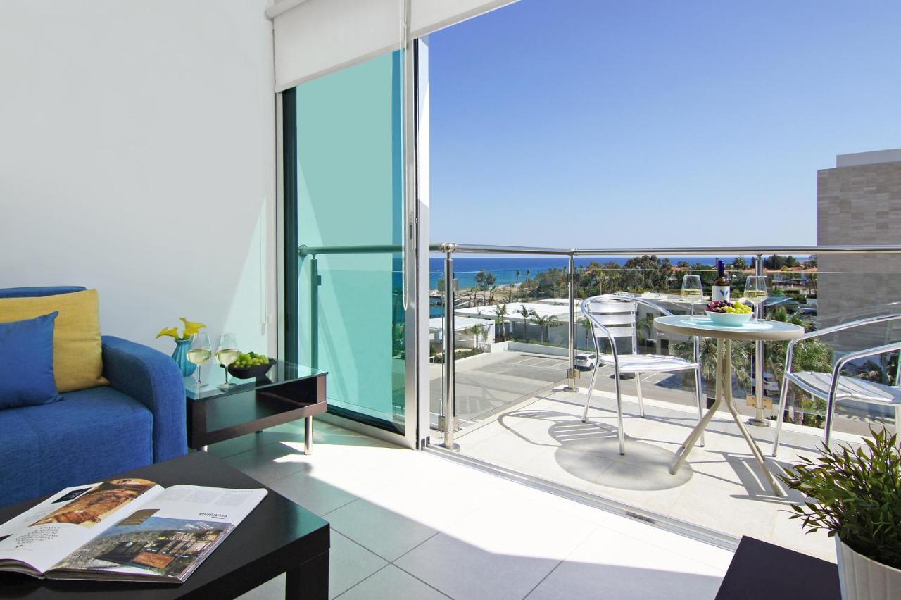 Coralli Beachfront Aparthotel 3*