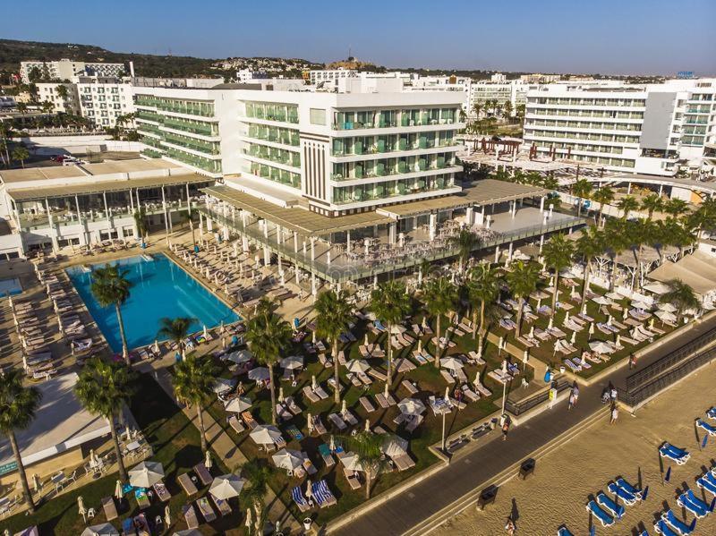 Constantinos The Great Protaras