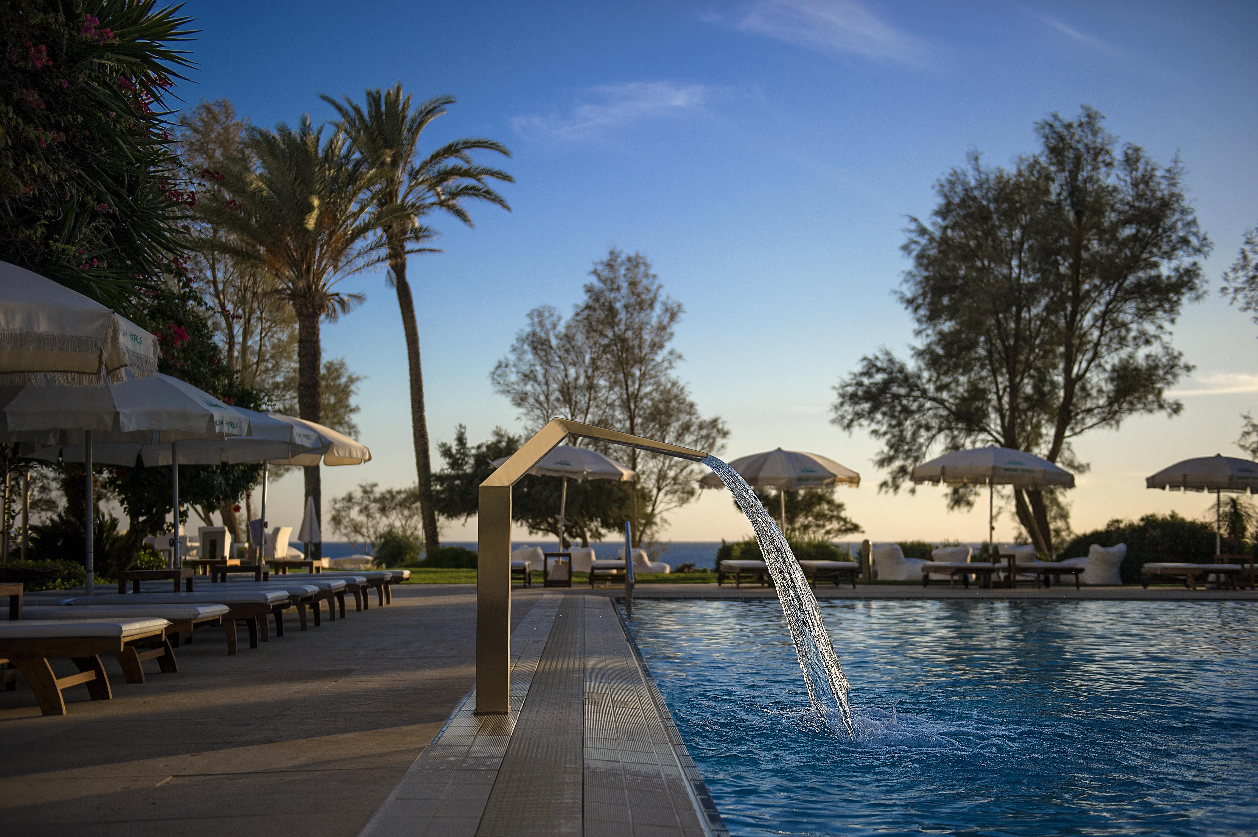 Grecian Sands Resort