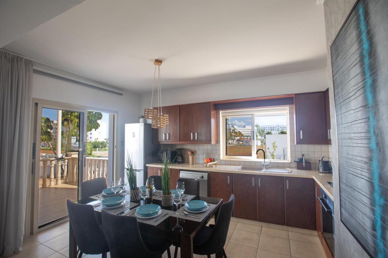 Villa Tonia Seaview