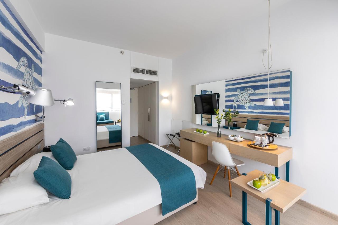 Hotel Crystal Springs