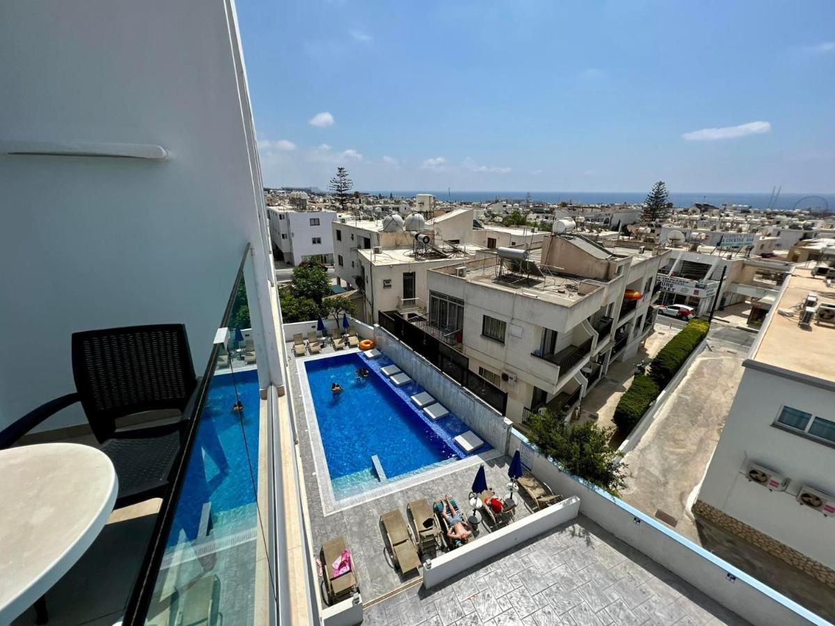 Sunny Blue Apartment