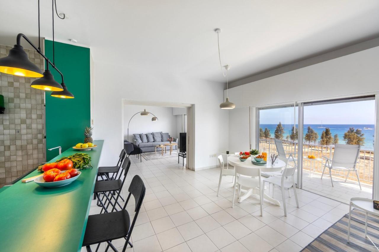 H2o Seafront Apartment *