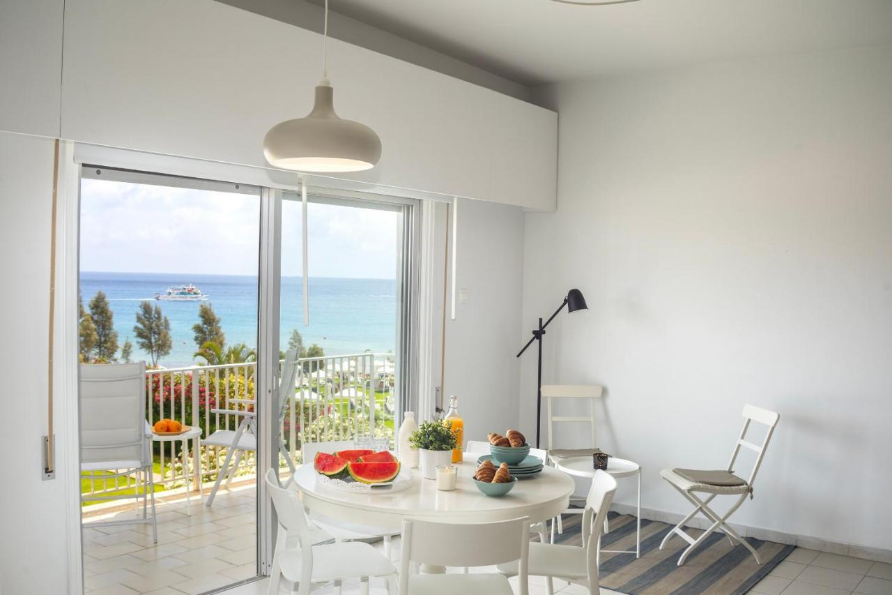 H2o Seafront Apartment Protaras