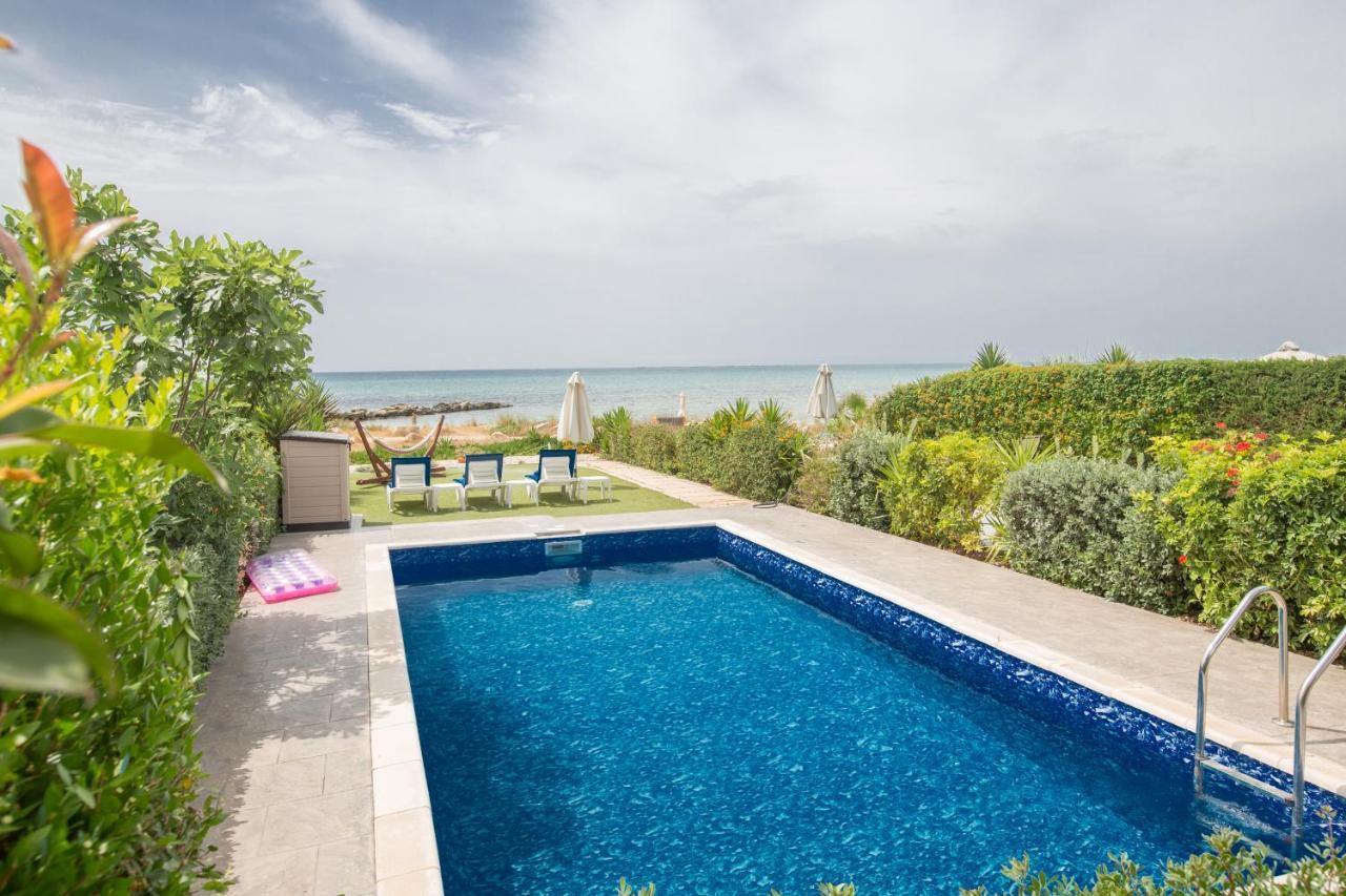 Suri, Luxury Seafront Pousada Agia Napa