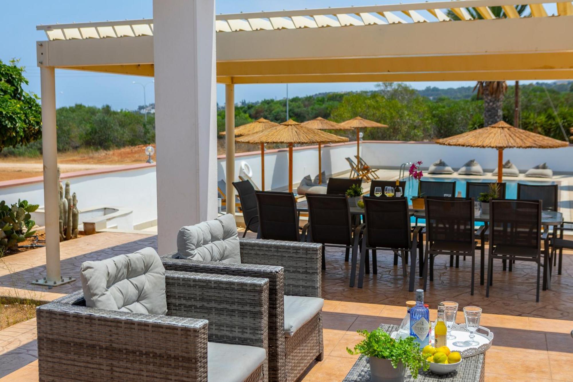 Villa Views Pram1