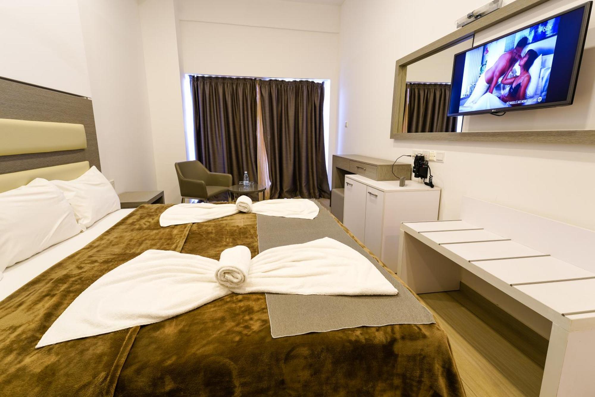Captain Pier Hotel 3*
