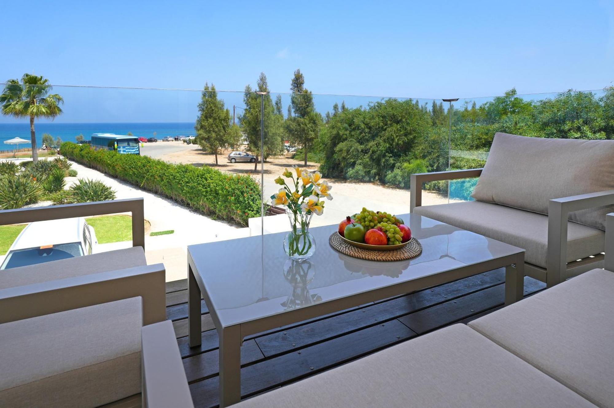Jenny - Beachfront Protaras