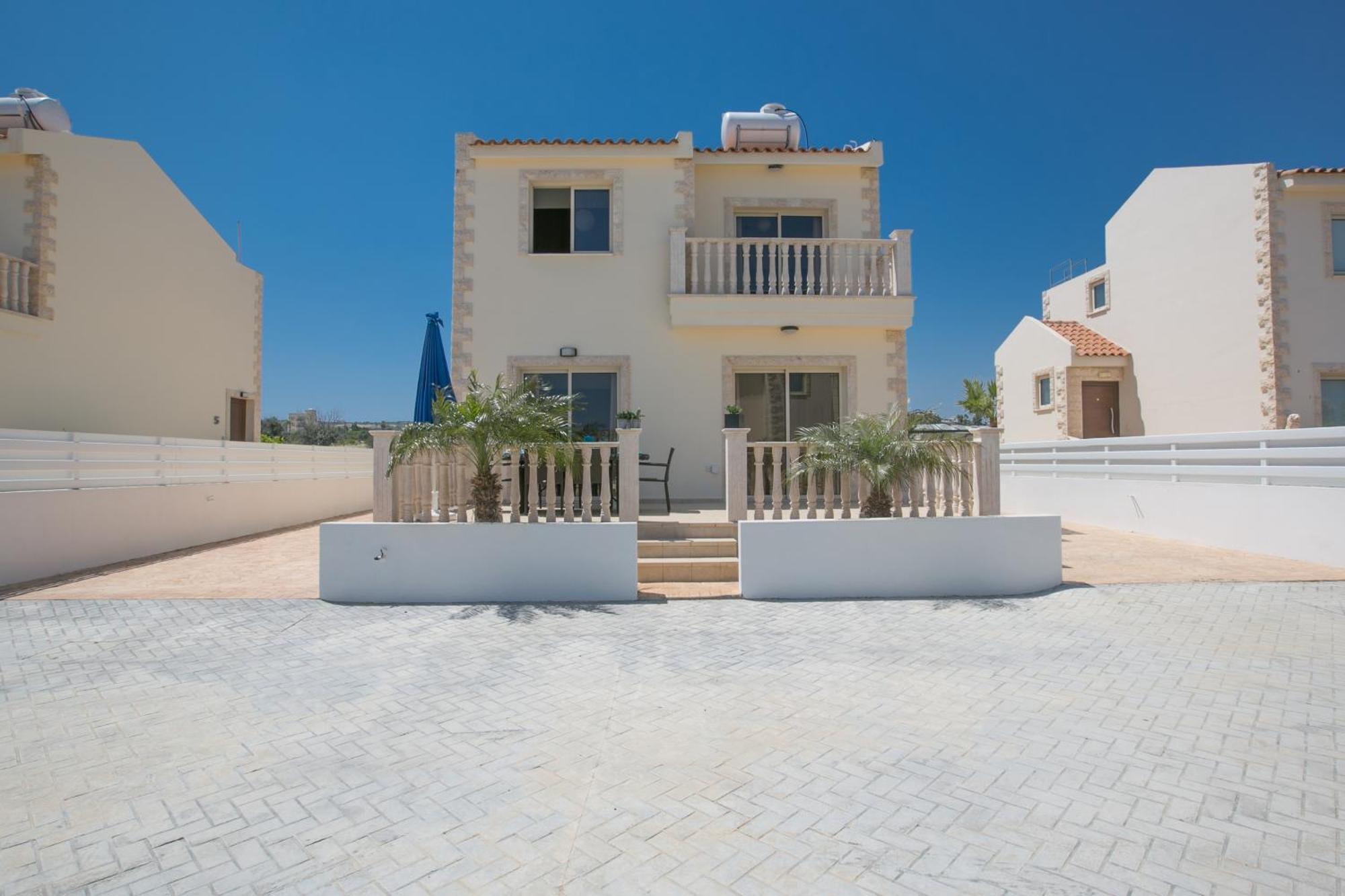 Tonia Seaview Villa *