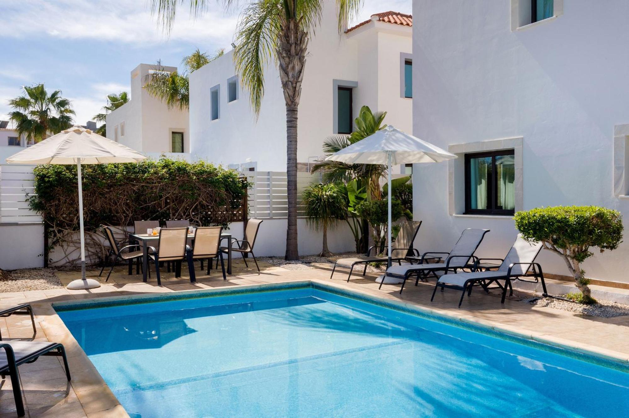 Abdera - 4bed With Private Pool *
