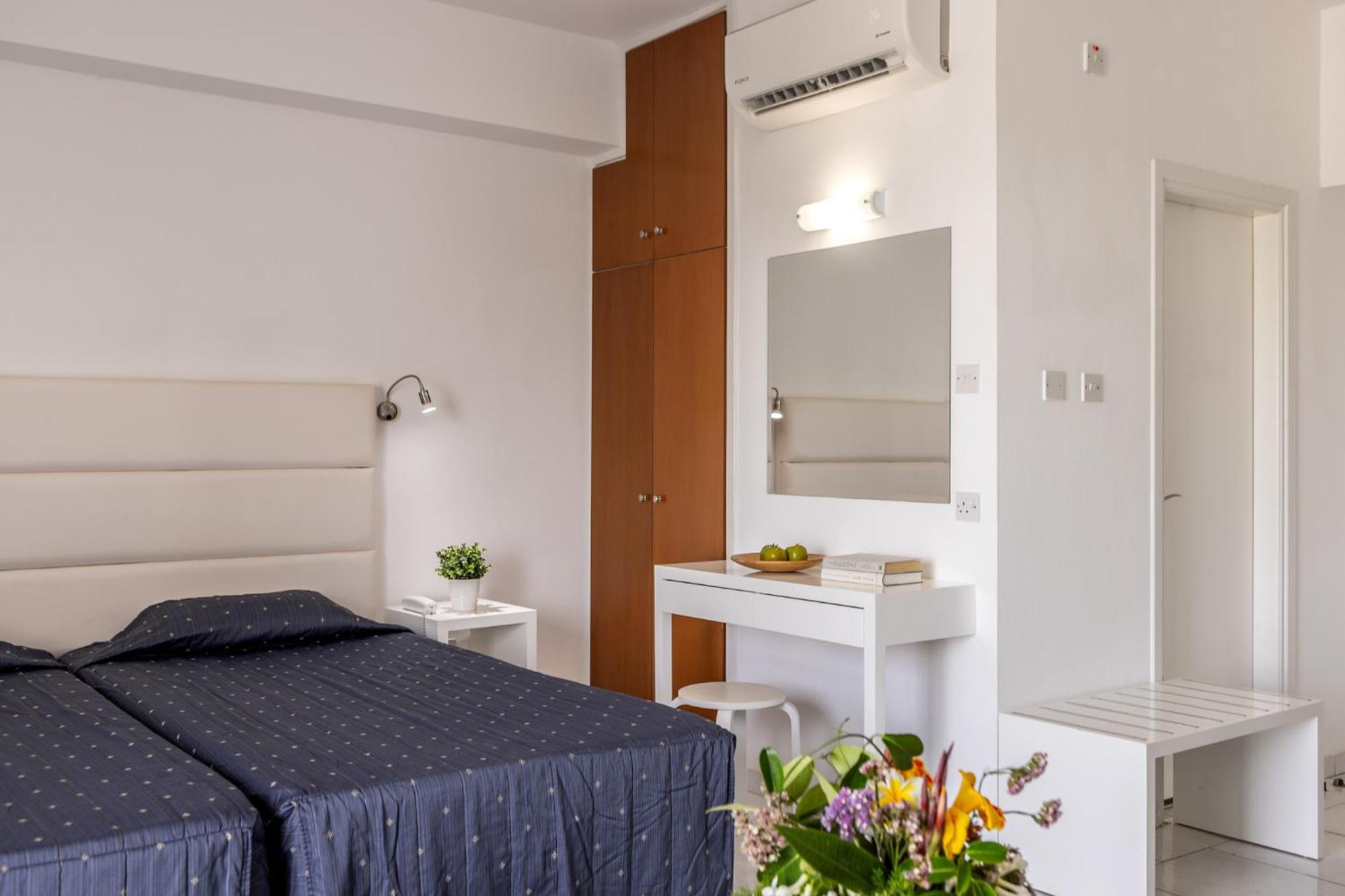 Hotel Papantonia 3*