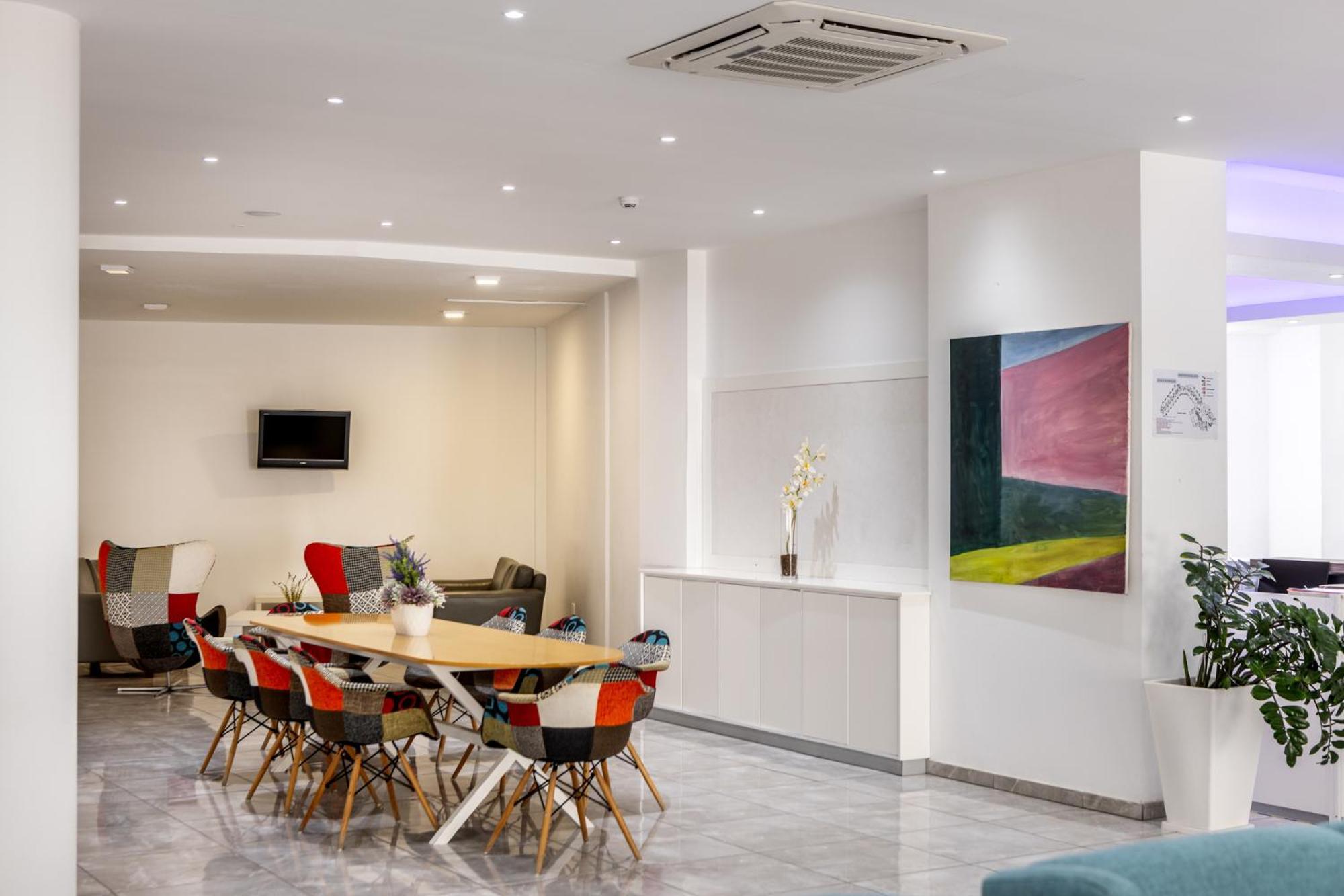 Hotel Papantonia 3*