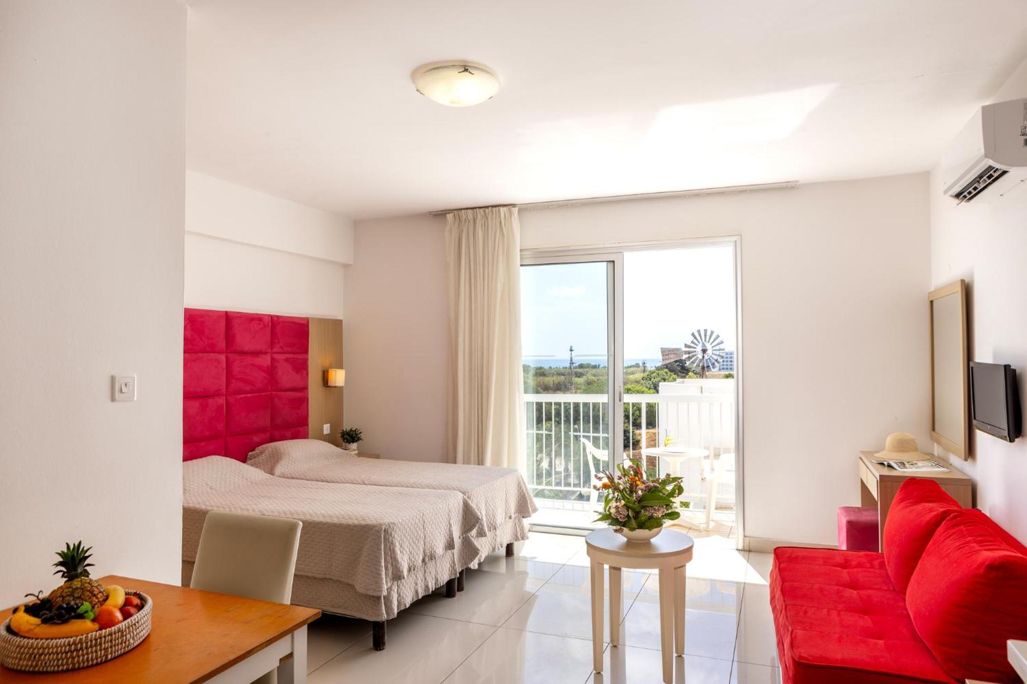 Hotel Papantonia 3*