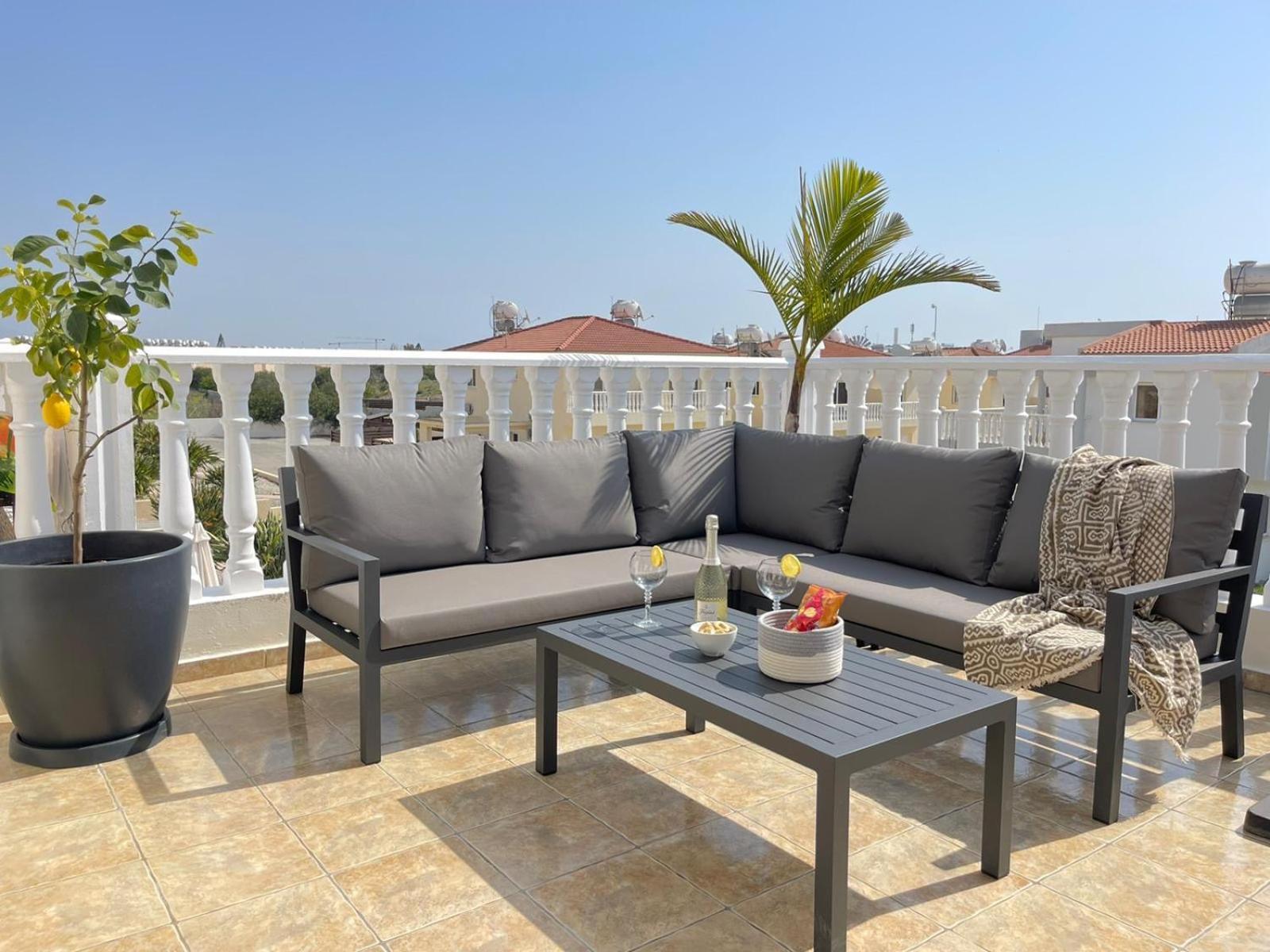 Apartment Star In Front Nissi Whit Sea View