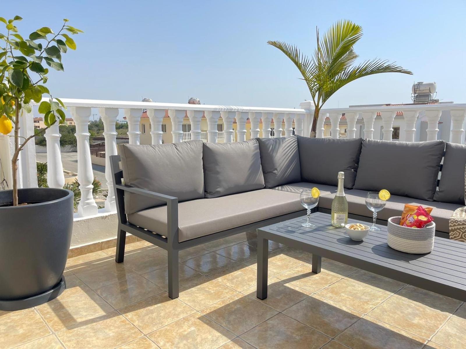 Star In Front Nissi Whit Sea View Apartment *