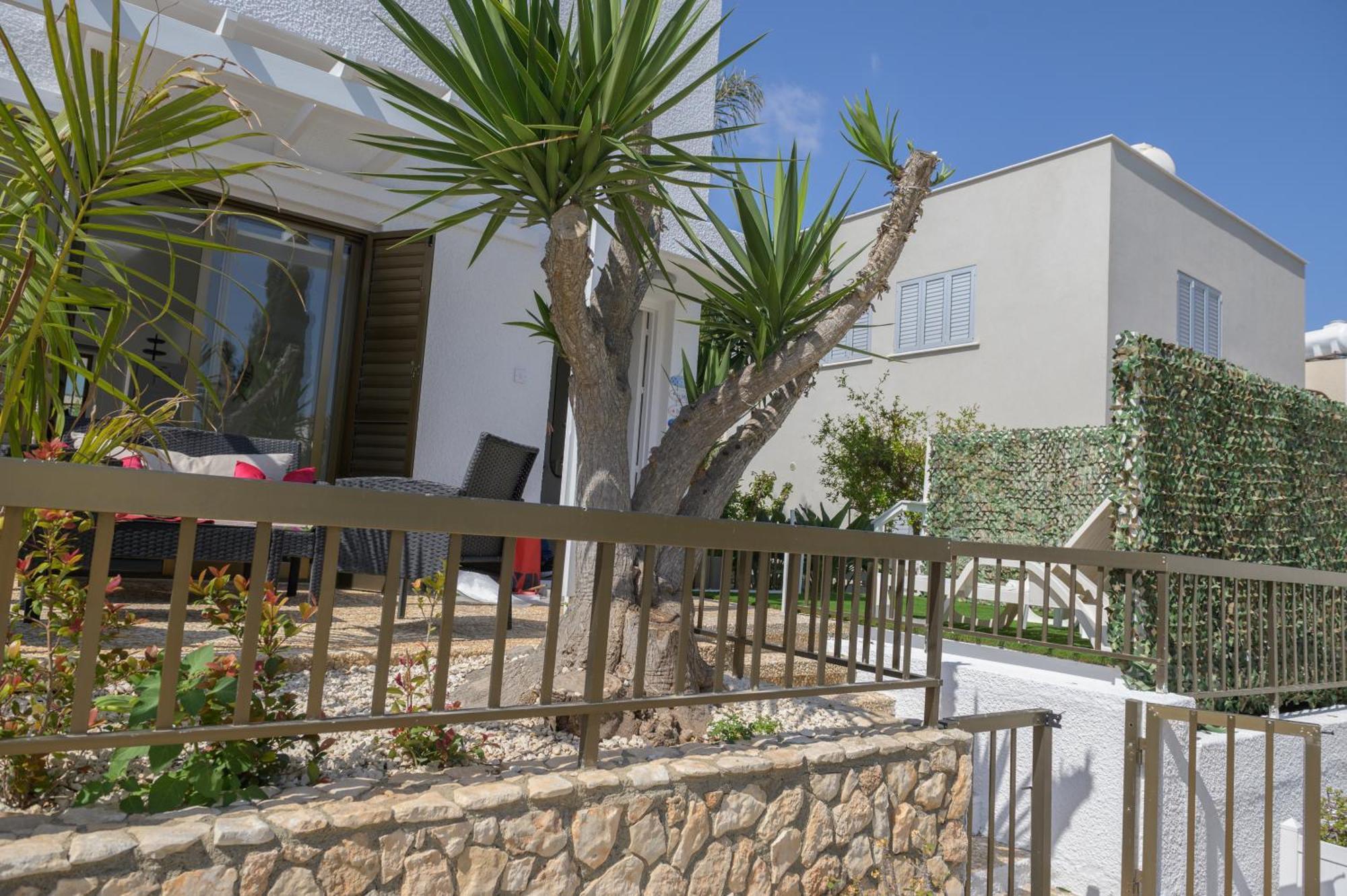 Cavo Greco Oasis