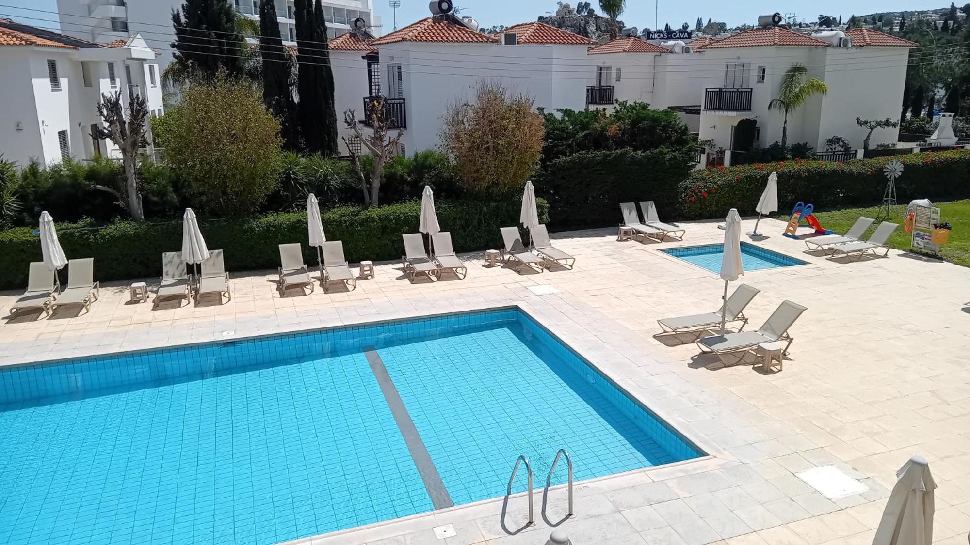 Aparthotel Mandalena 3*
