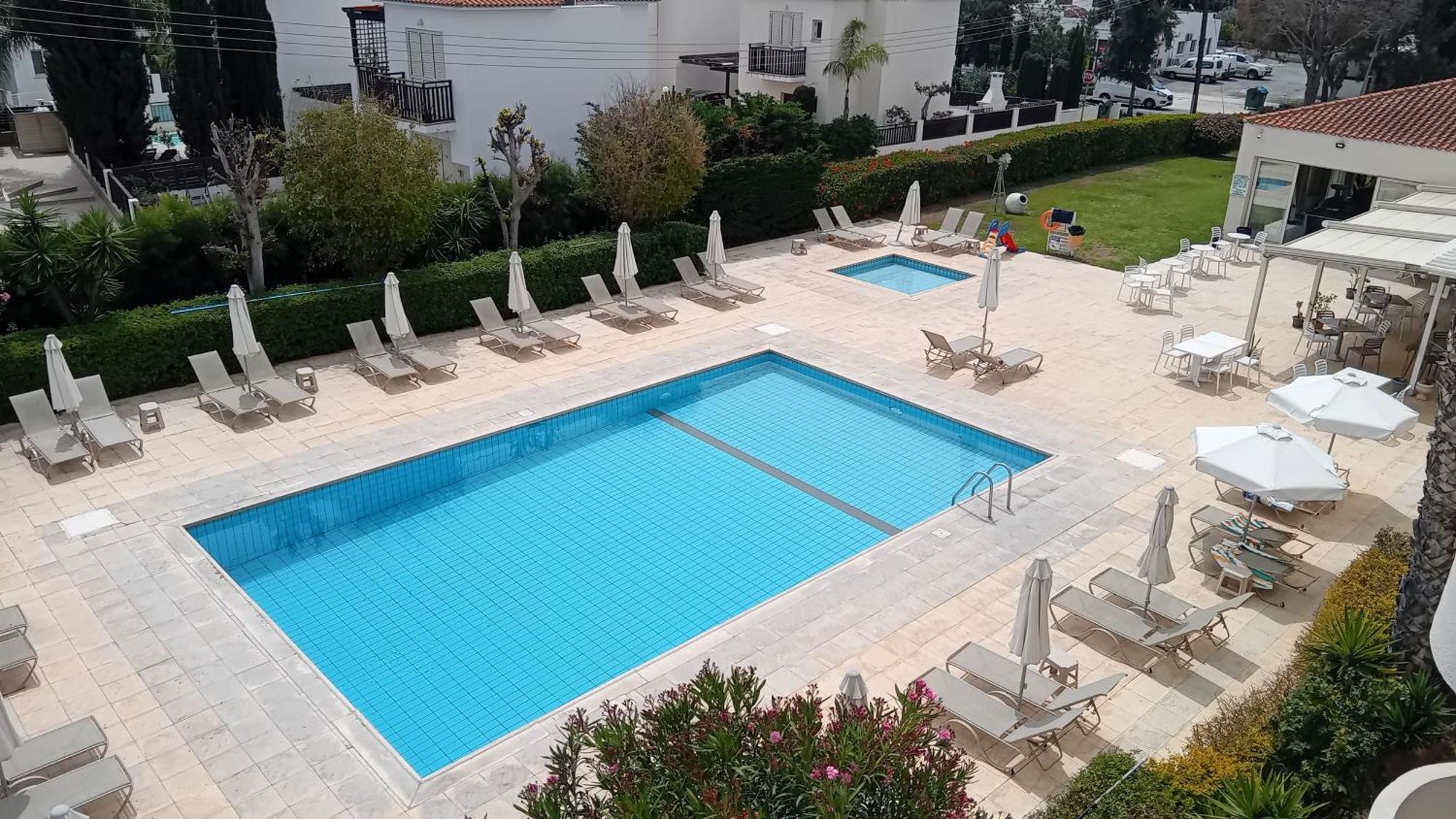 Aparthotel Mandalena 3*