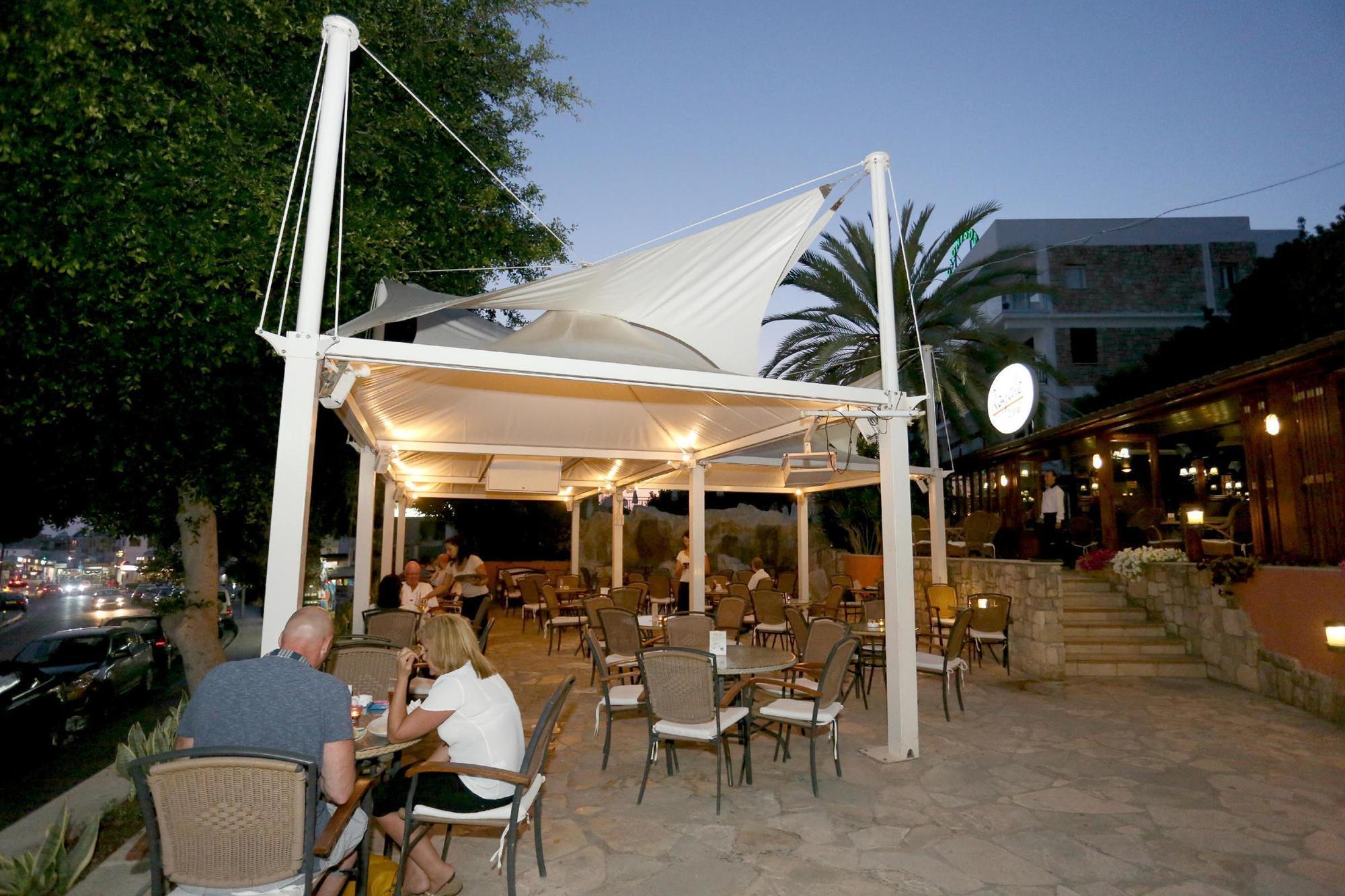 Hotel Dionysos 3*
