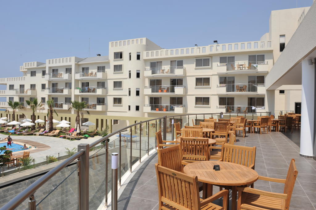 Hotel Capital Coast And