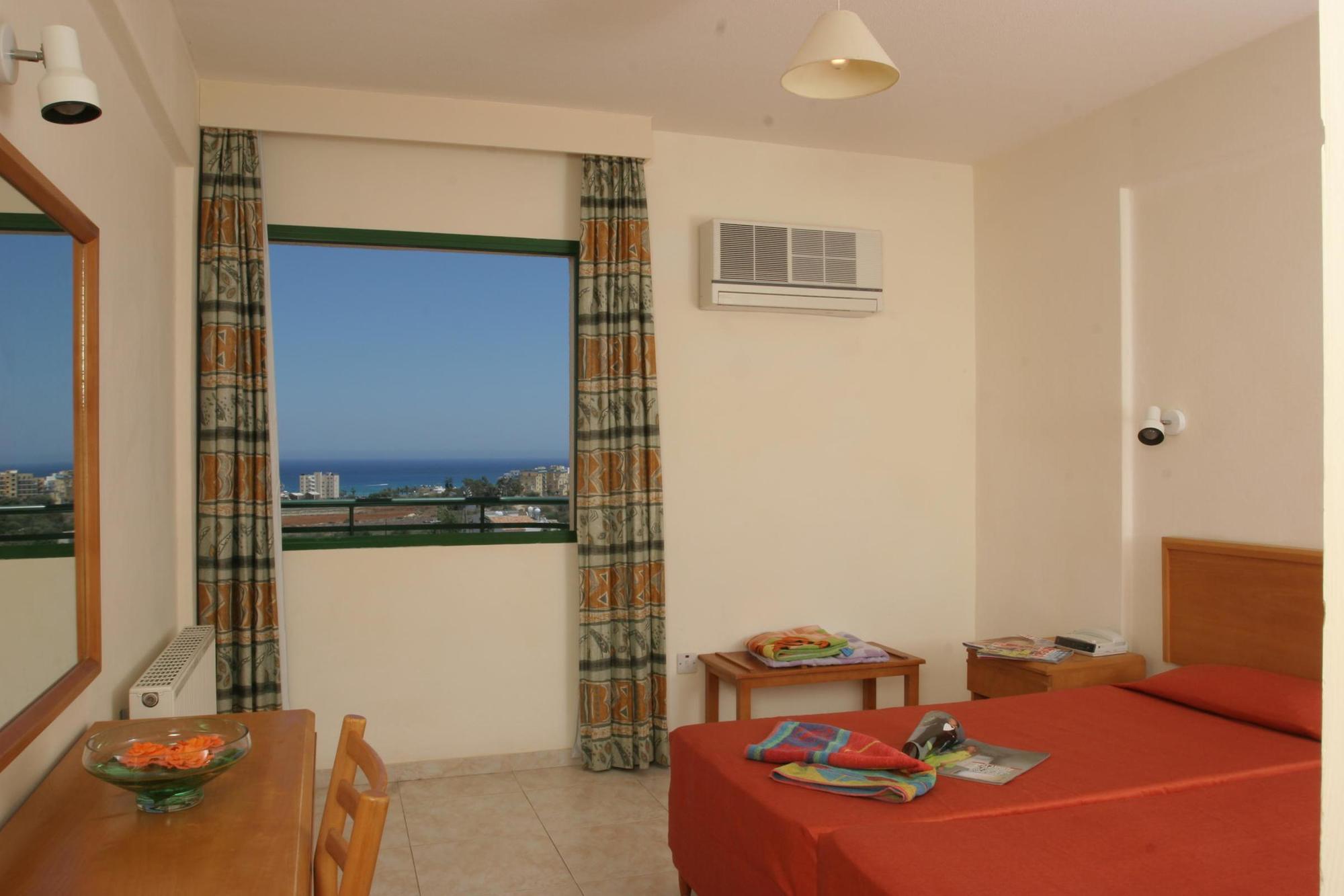 Aparthotel Maris Grand Waterpark Protaras