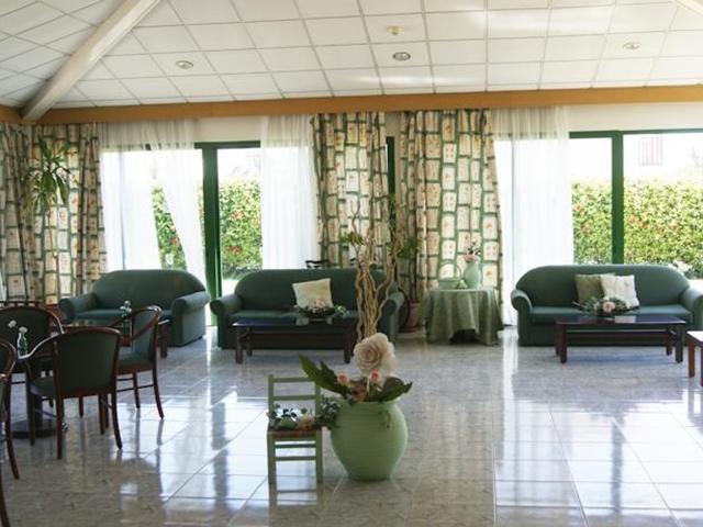 Mandalena Aparthotel Protaras