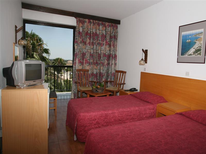 Veronica Hotel 3*