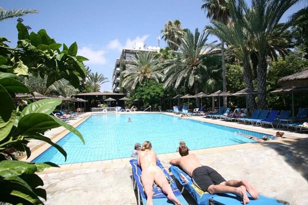 Veronica Hotel 3*