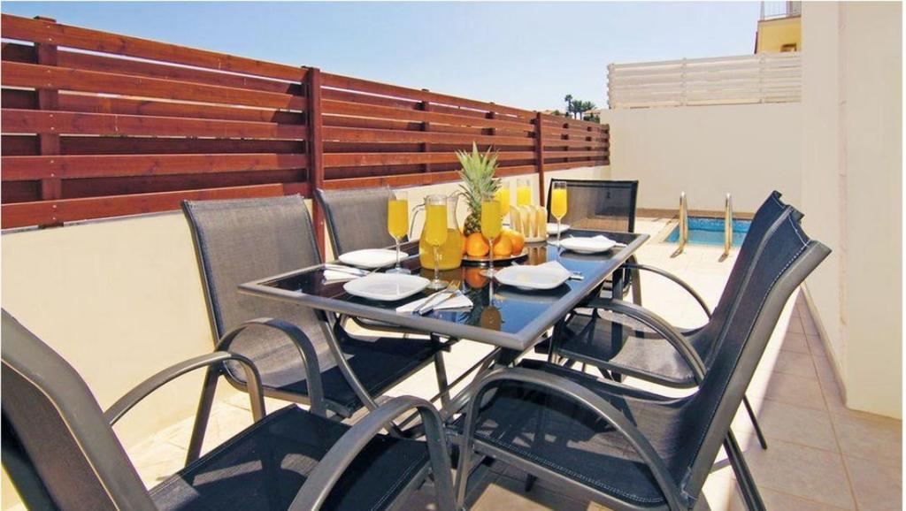 Florie Villa Protaras