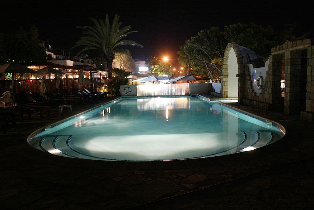 Hotel Dionysos 3*
