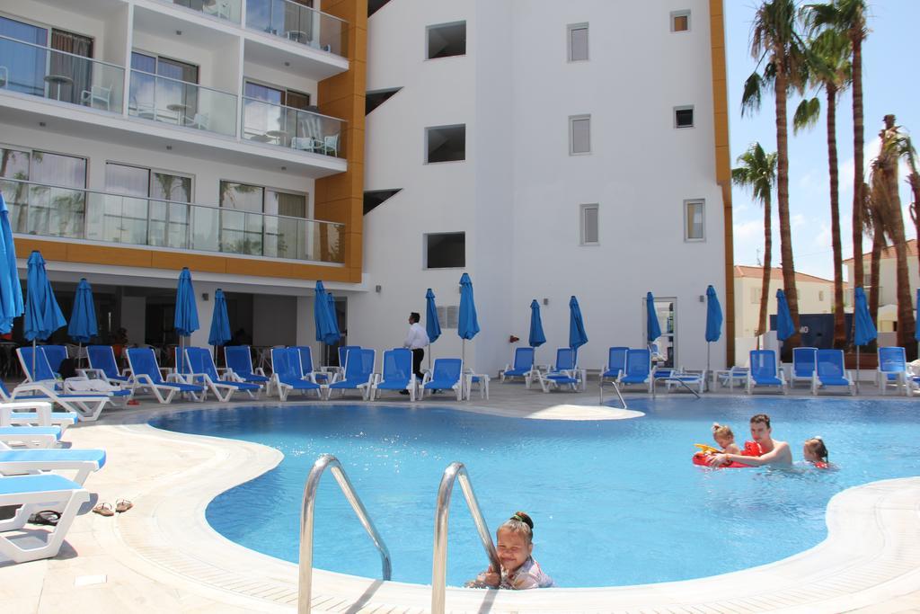Captain Pier Hotel
