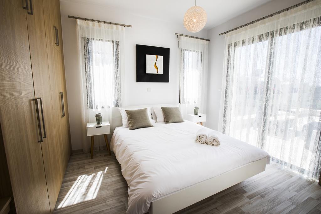 Villa Golden Villas *