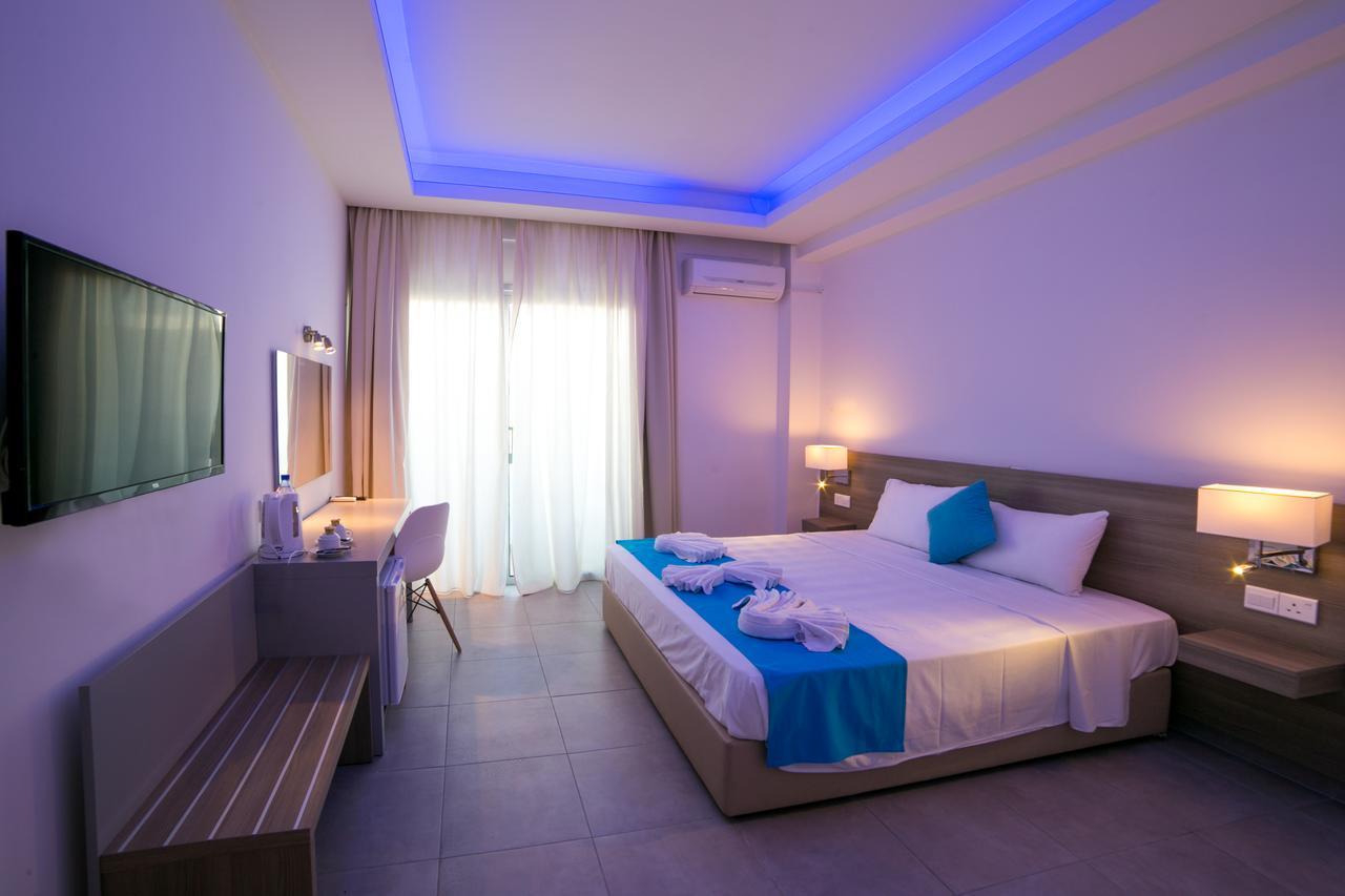 Flora Maria Aparthotel