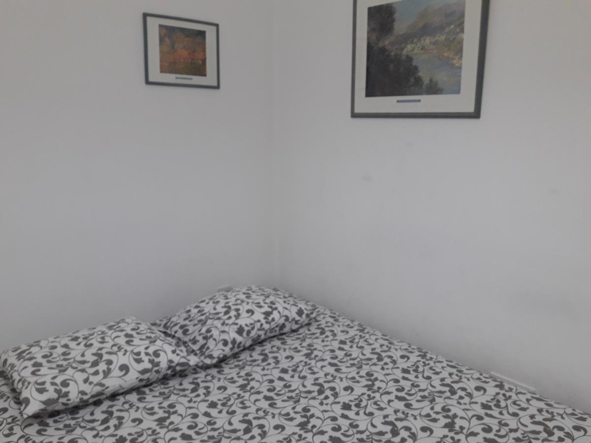 Apartment Kings Court 102 *